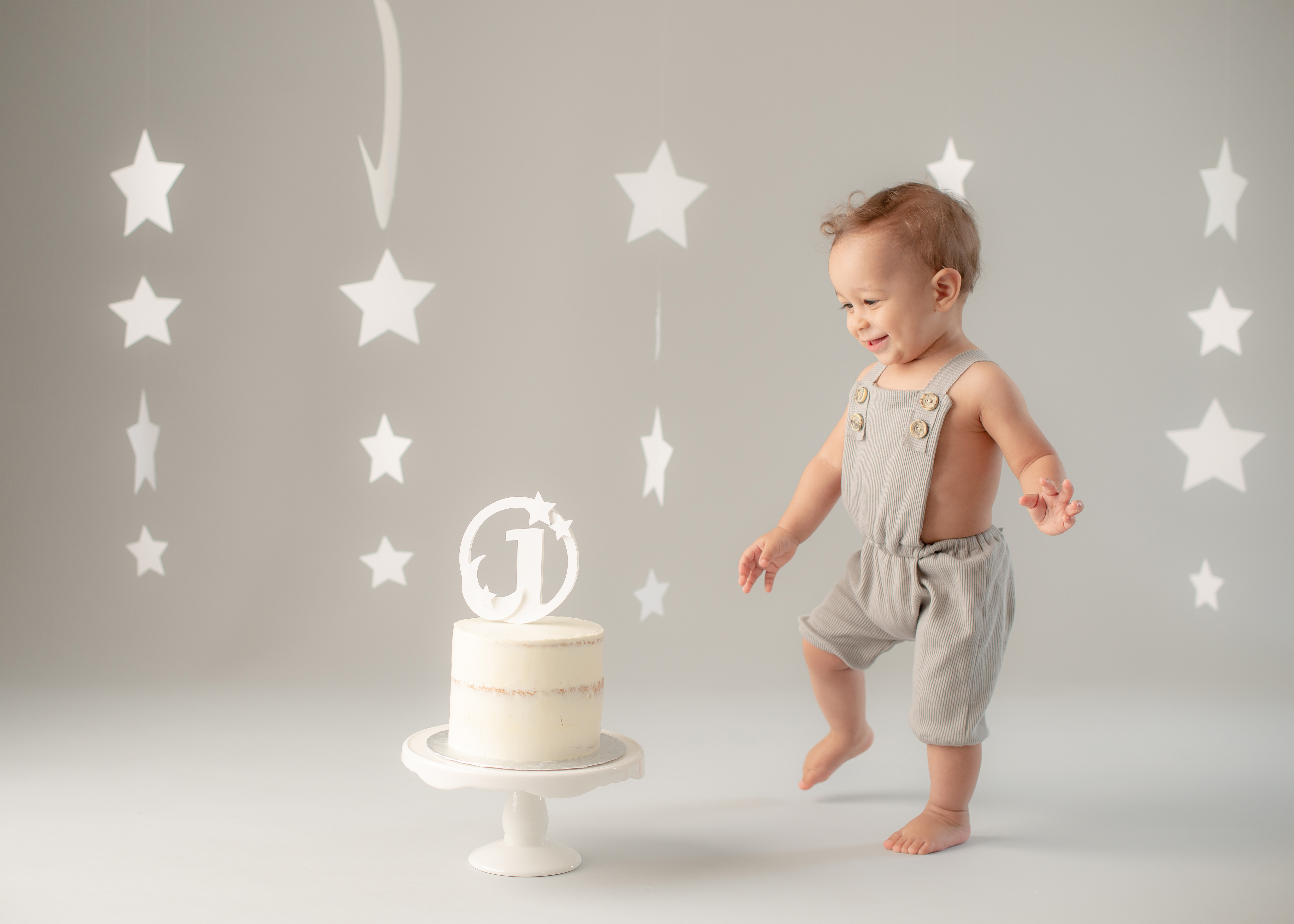 baby's first birthday photoshoot